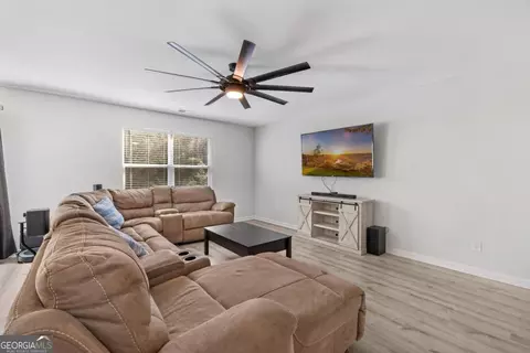 Entry Way - 39 Easy St, Guyton, GA 31312 photo 5 of 7