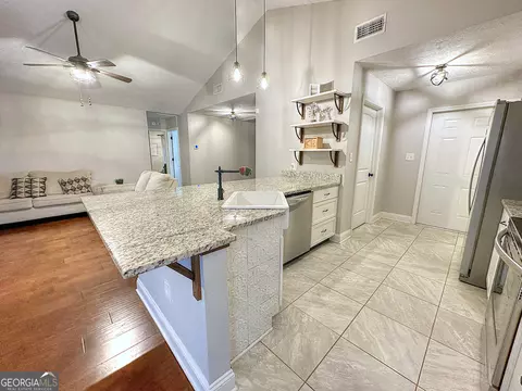 Kitchen - 106 Woodstream Trl, Lagrange, GA 30240 photo 3 of 4