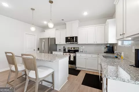 Kitchen - 11817 Rizvan Pl, Covington, GA 30014 photo 4 of 4