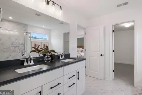 Bath - 717 Calendula Ct, Mcdonough, GA 30253 photo 1 of 2