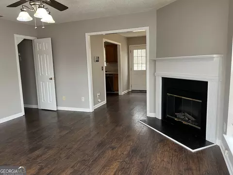 Living - 156 Galway Ln, Hampton, GA 30228 photo 4 of 7