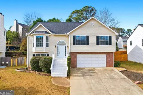 203 Chesapeake Ln, Woodstock, GA 30189