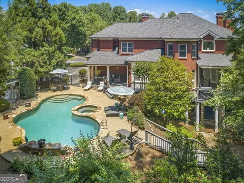 225 Farmbrooke Ct, Atlanta, GA 30350
