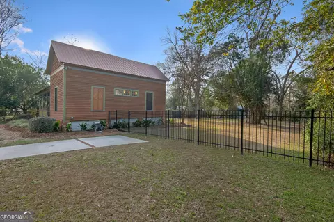 Exterior - 33 Main St, Register, GA 30452 photo 5 of 9