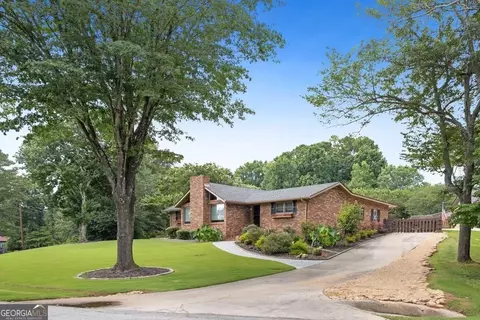 2816 Cardinal Lake Cir NW, Duluth, GA 30096
