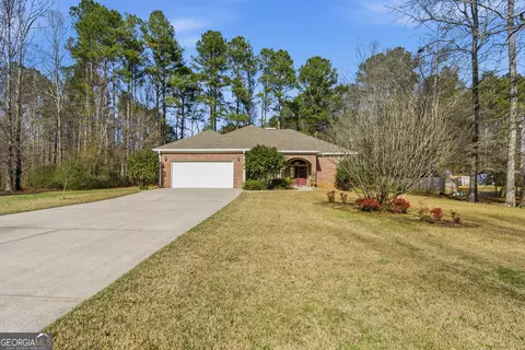 Exterior - 196 Lakeridge Dr, Temple, GA 30179 photo 5 of 15