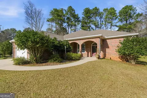 Exterior - 196 Lakeridge Dr, Temple, GA 30179 photo 2 of 15