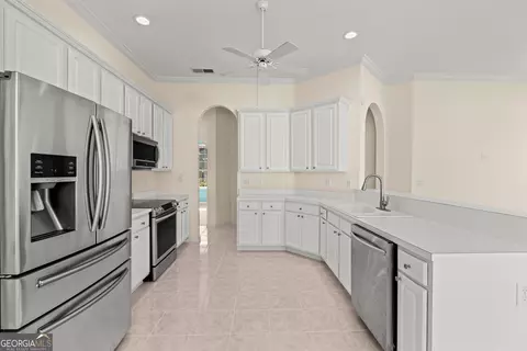 Kitchen - 196 Lakeridge Dr, Temple, GA 30179 photo 3 of 6