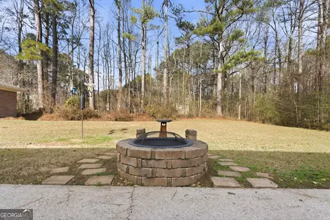 Exterior - 196 Lakeridge Dr, Temple, GA 30179 photo 9 of 15