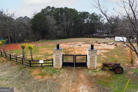 1462 Bethany Rd, Covington, GA 30016 photo 3