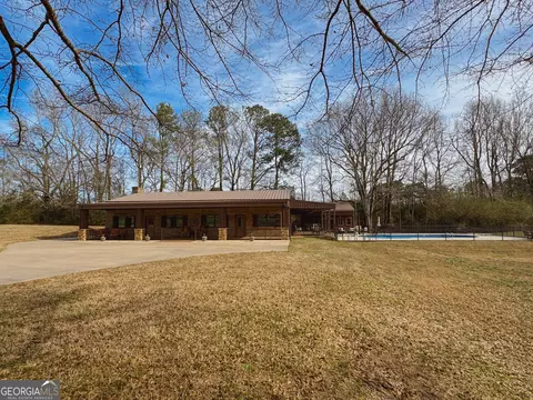 257 Wallie Rd, Molena, GA 30258
