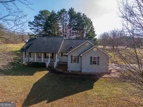 110 Hazelwood Dr, Mount Airy, GA 30563