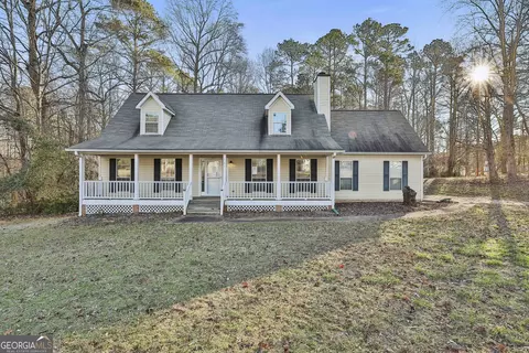 131 Bridgewater Ln, Newnan, GA 30265