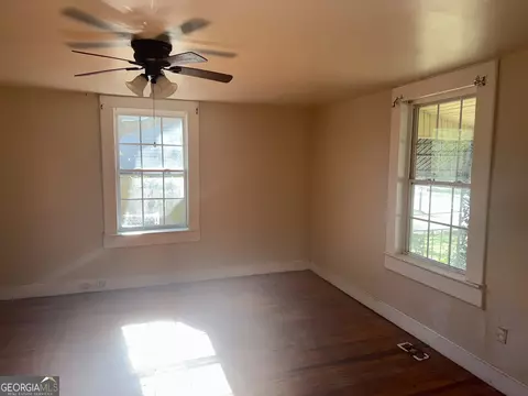 Living - 4 12 Barnard Ave, Lagrange, GA 30241 photo 2 of 3