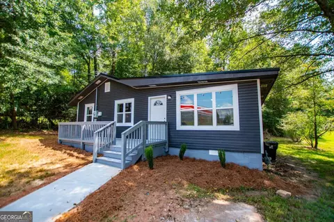 28 Ringer St, Temple, GA 30179