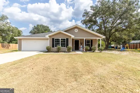 177 Bunion Rd, Jesup, GA 31545