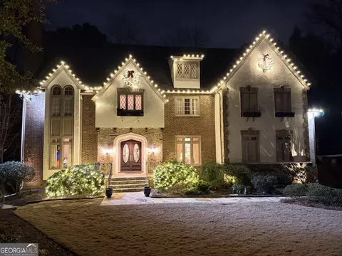 920 Curlew Ct NW, Atlanta, GA 30327