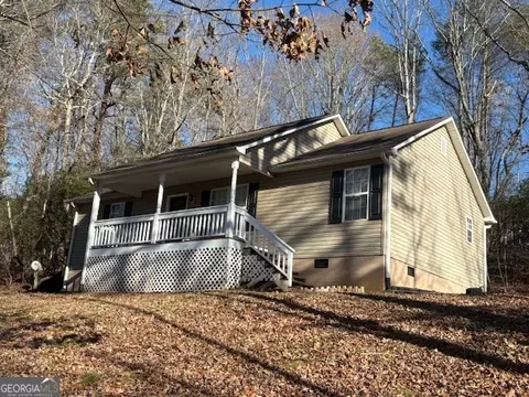124 Tradewinds Rd, Cleveland, GA 30528