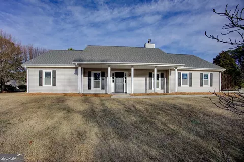 4100 Fox Chase Dr, Loganville, GA 30052