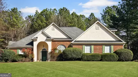 305 Surrey Park Dr, Fayetteville, GA 30215