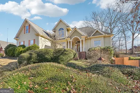 Exterior - 220 Doubles Dr, Covington, GA 30016 photo 2 of 12