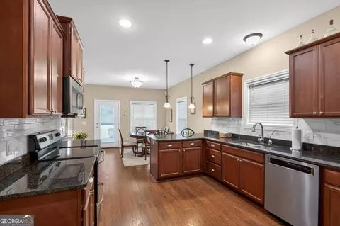 Kitchen - 250 Sara Beth Dr, Brooklet, GA 30415 photo 3 of 5