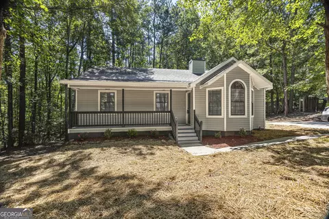 589 Bristle Cone Dr, Macon, GA 31220