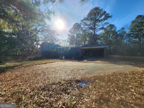 3691 Holley Ct, Lizella, GA 31052