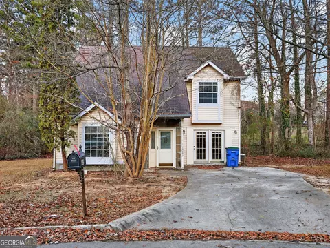 7085 E Village Ct, Riverdale, GA 30296