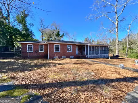 806 Magnolia Dr, Macon, GA 31217