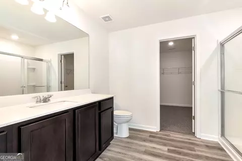 Bath - 41 Sinclair Way, Monroe, GA 30655 photo 2 of 3