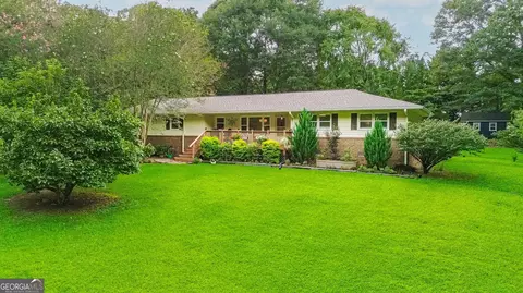 345 Hickory Hills Dr, Jefferson, GA 30549