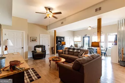 Living - 81 Docks Hook Ln, Georgetown, GA 39854 photo 2 of 3