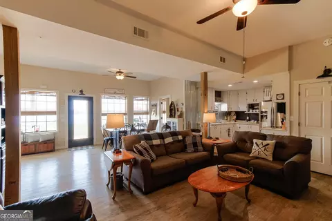 Living - 81 Docks Hook Ln, Georgetown, GA 39854 photo 3 of 3