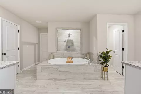 Bath - 912 Mystic Way, Hampton, GA 30228 photo 2 of 4