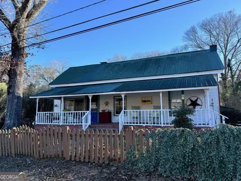 145 E Camp St, Moreland, GA 30259