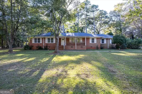 84 Hilsdale Rd, Forsyth, GA 31029
