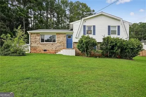 624 Village Lane Dr SW, Marietta, GA 30060