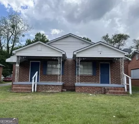 586 Robert Henry St, Macon, GA 31206