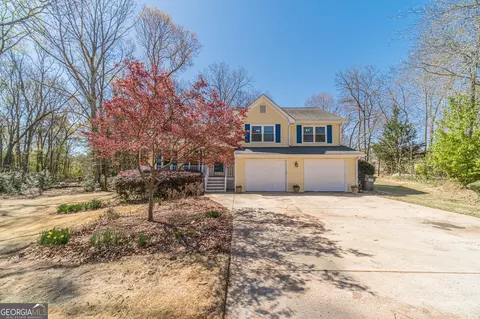 Exterior - 45 Somerset Ct, Covington, GA 30016 photo 3 of 10