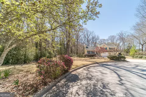 Exterior - 45 Somerset Ct, Covington, GA 30016 photo 5 of 10