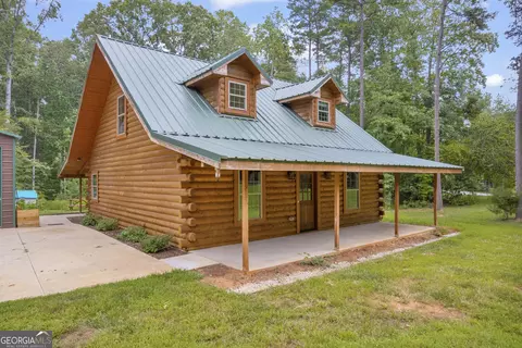 280 Shore Crest Dr, Martin, GA 30557