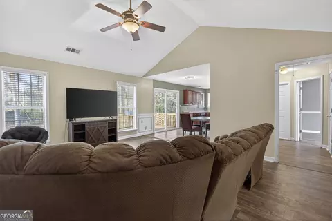 Entry Way - 226 Amy Ln, Gray, GA 31032 photo 3 of 5