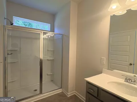 Bath - 1428 Trellis Ct #( 23), Hampton, GA 30228 photo 2 of 3