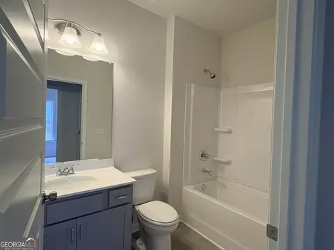 Bath - 1428 Trellis Ct #( 23), Hampton, GA 30228 photo 3 of 3