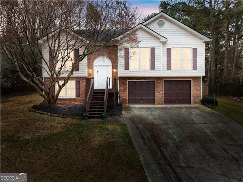 5920 Branden Hill Ln, Buford, GA 30518