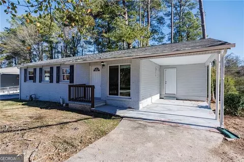 779 Amber Pl NW, Atlanta, GA 30331