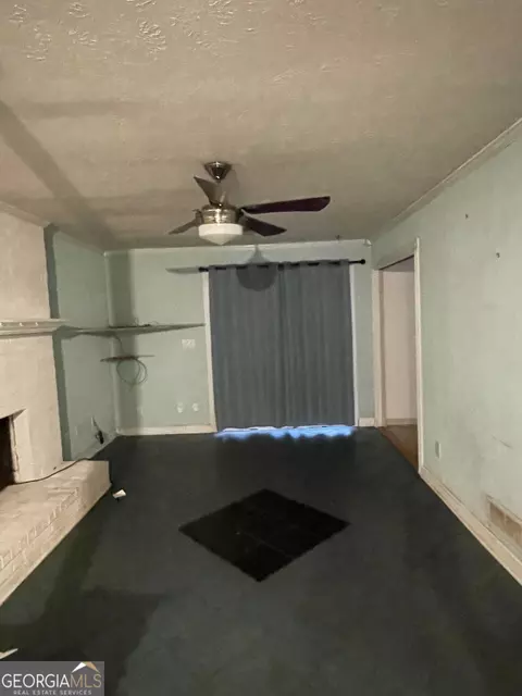 Living - 3409 Salem Rd, Covington, GA 30016 photo 2 of 2
