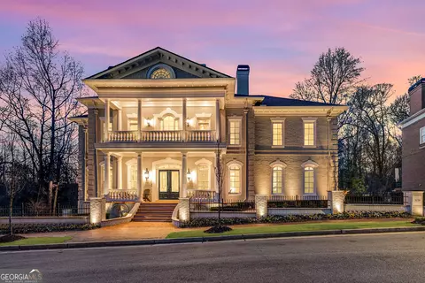 3158 E Addison Dr, Alpharetta, GA 30022