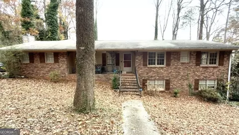 649 Crest Dr, Lawrenceville, GA 30046